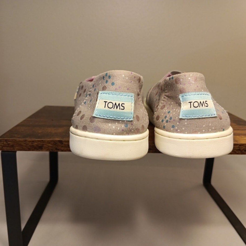 TOMS Alpargata Slip On Youth Size 4.5 Grey Metallic Polka Dot Excellent Canvas - Picture 4 of 8